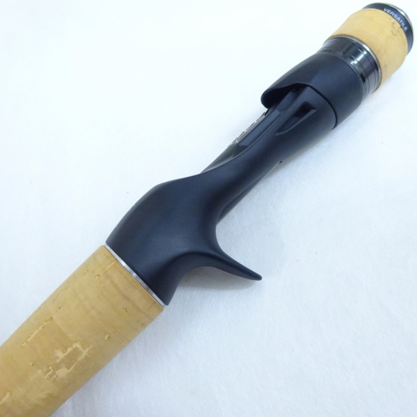 22エクスプライド 1610M